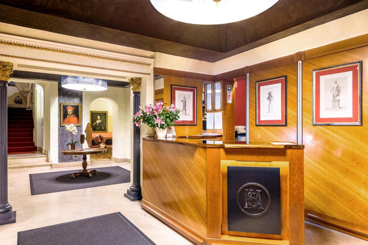 S. Anna Hotel 3*